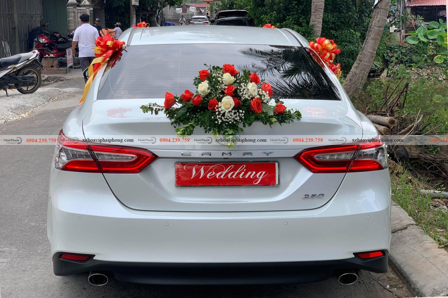 CHO THUÊ XE CƯỚI TOYOTA CAMRY TRẮNG 2019 TẠI QUẢNG NINH - HẠ LONG