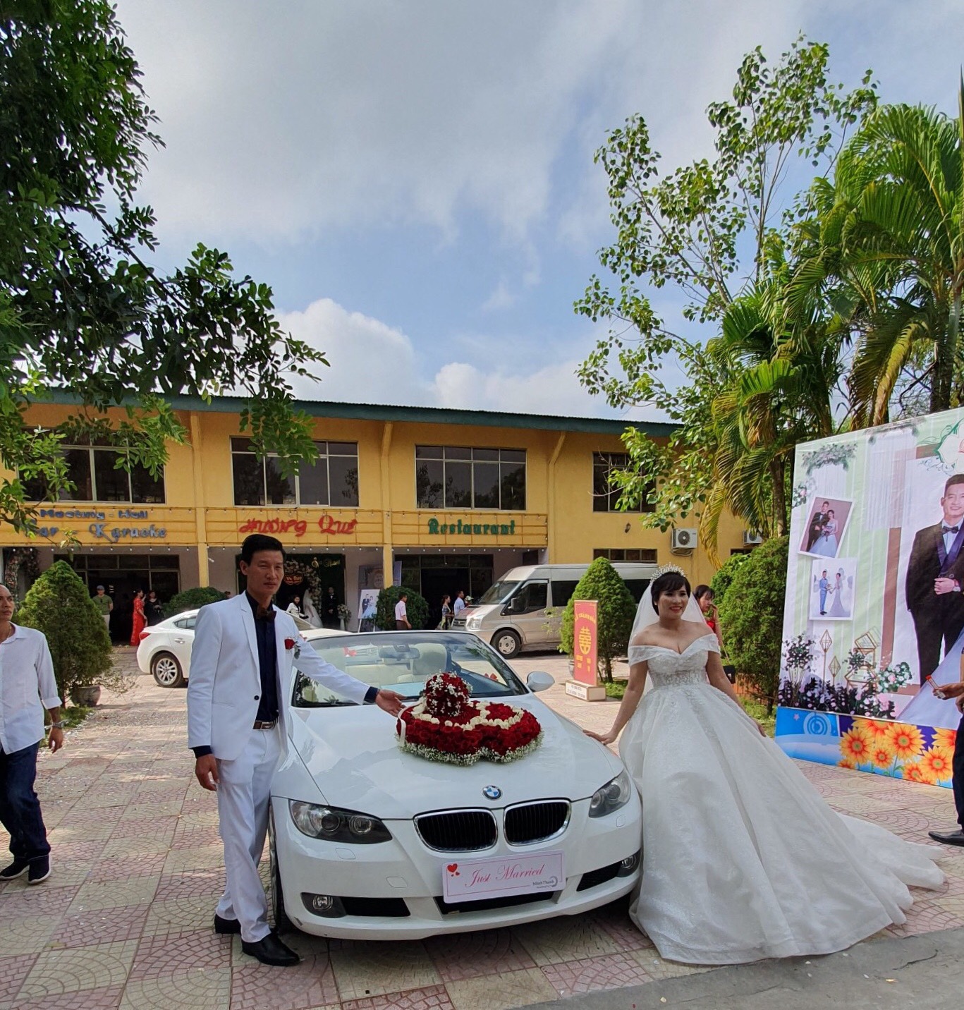 BMW MUI TRẦN + 18 TOYOTA CAMRY ĐEN TẠI TIÊN LÃNG - HẢI PHÒNG
