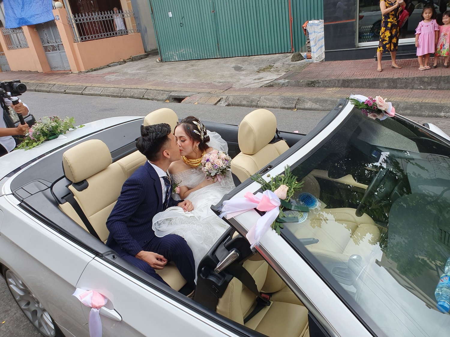 xe cưới mui trần