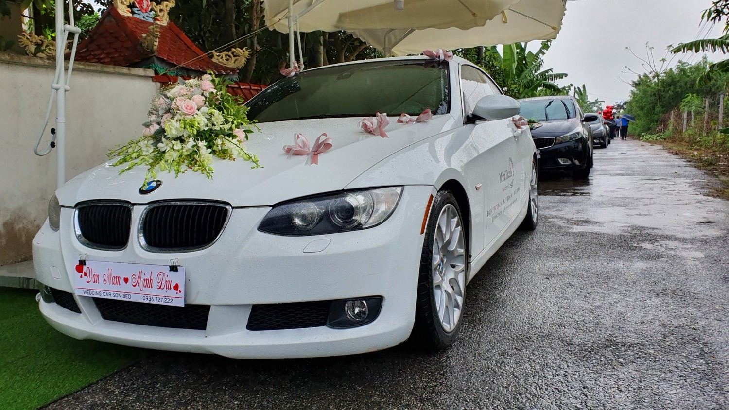 XE CƯỚI BMW MUI TRẦN TRẮNG ĐÓN DÂU TẠI ĐỒ SƠN – HẢI PHÒNG
