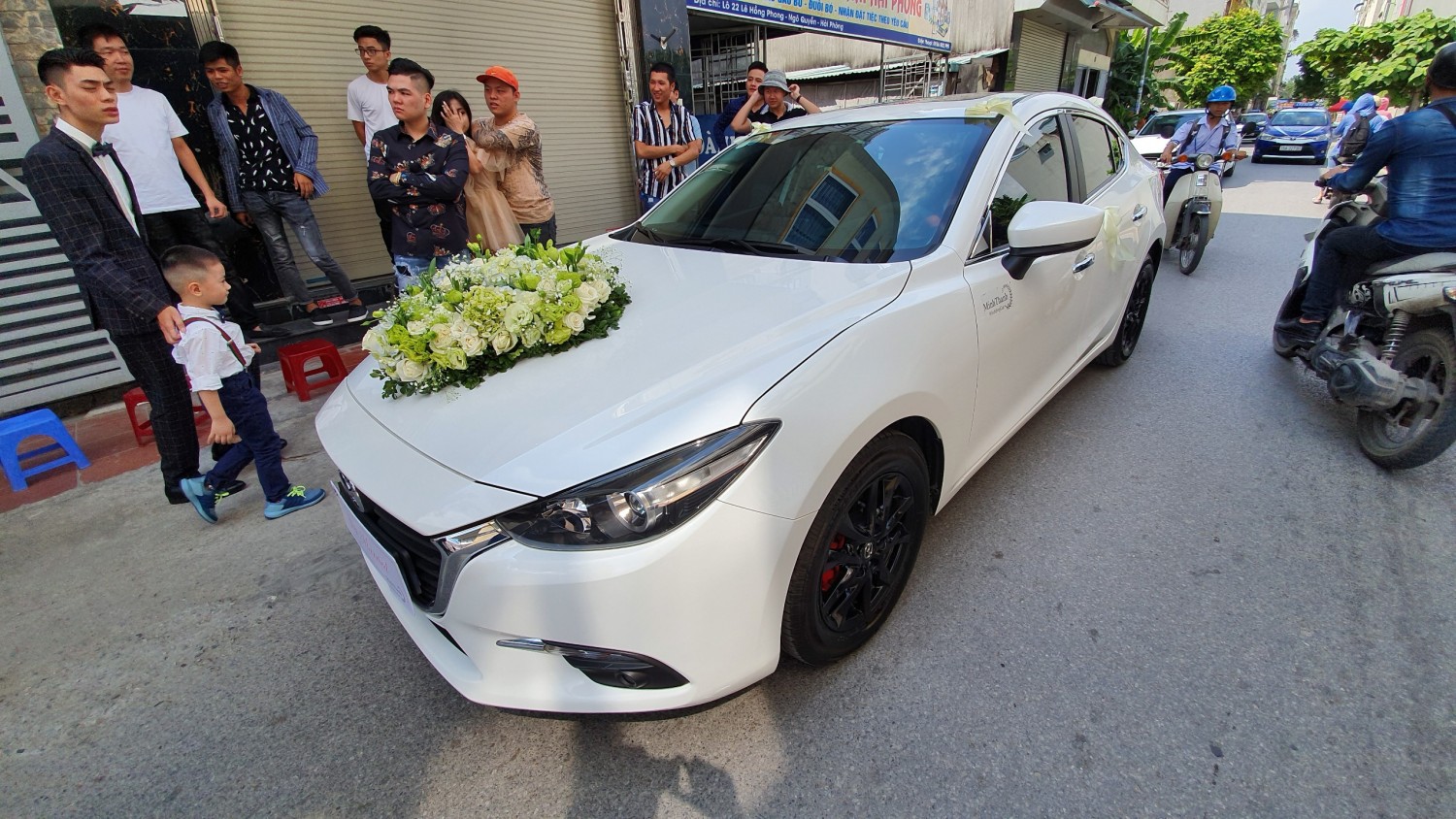  XE CƯỚI MAZDA 3 TRẮNG GIÁ TỐT PHÙ HỢP VỚI MỌI QUÝ KHÁCH HÀNG
